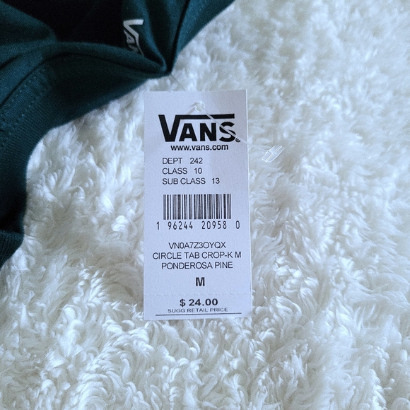 VANS🛹 Circle Tab Cropped Tee👕 - NWT - Picture 10 of 10